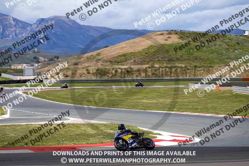 cadwell no limits trackday;cadwell park;cadwell park photographs;cadwell trackday photographs;enduro digital images;event digital images;eventdigitalimages;navarra;no limits trackdays;peter wileman photography;racing digital images;trackday digital images;trackday photos